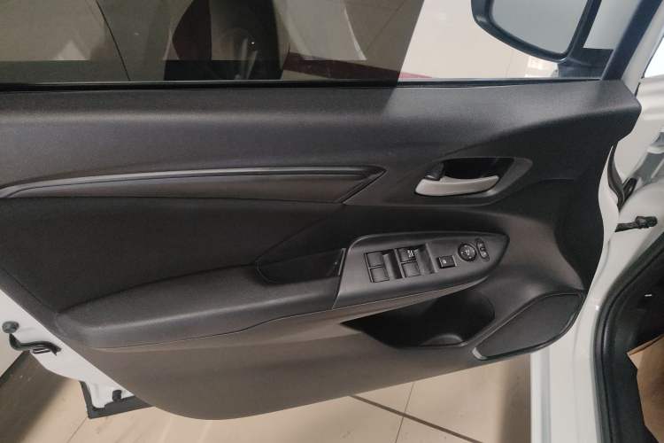 Used Honda Fit 2018 1.5L CVT Comfort Version Interior 1