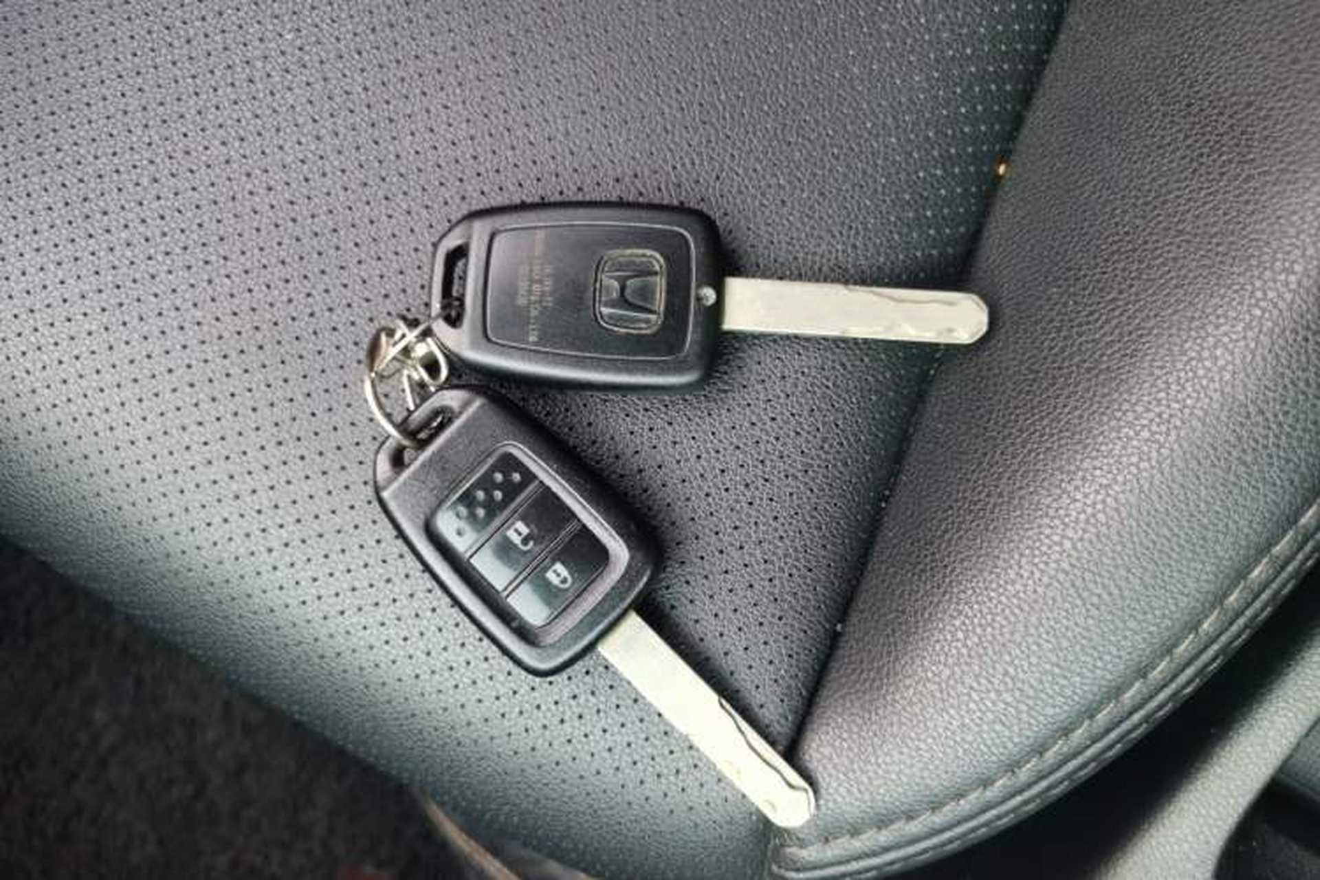 Used Honda Fit 2018 1.5L CVT Comfort Version Interior 1