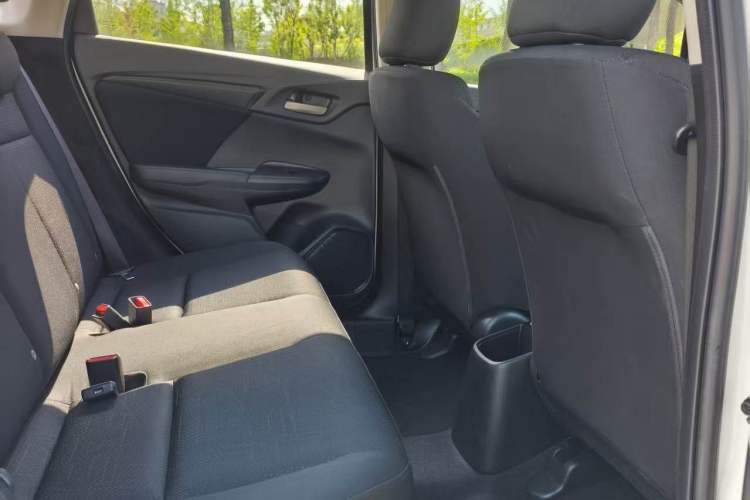 Used Honda Fit 2018 1.5L CVT Comfort Sunroof Version Interior 12
