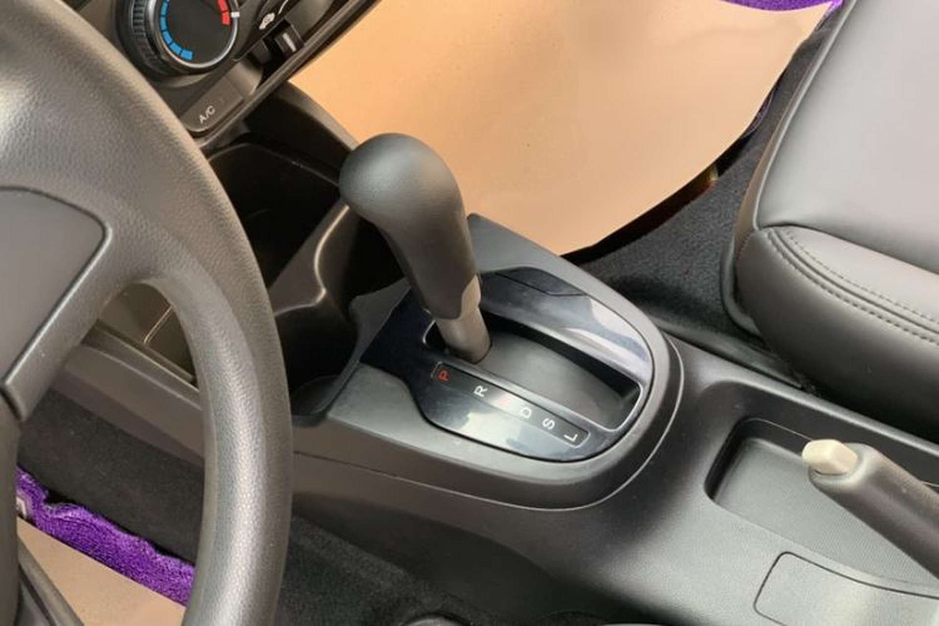 Used Honda Fit 2018 1.5L CVT Comfort Version Interior 2