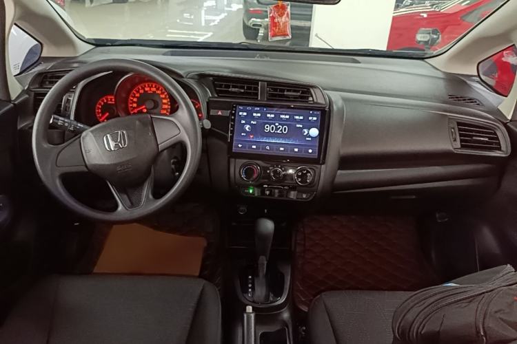 Used Honda Fit 2018 1.5L CVT Comfort Version Interior 2