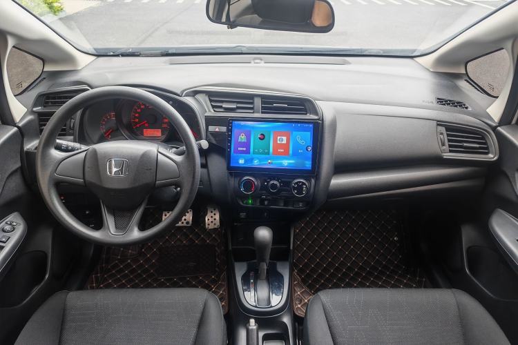 Used Honda Fit 2018 1.5L CVT Comfort Version Interior 2