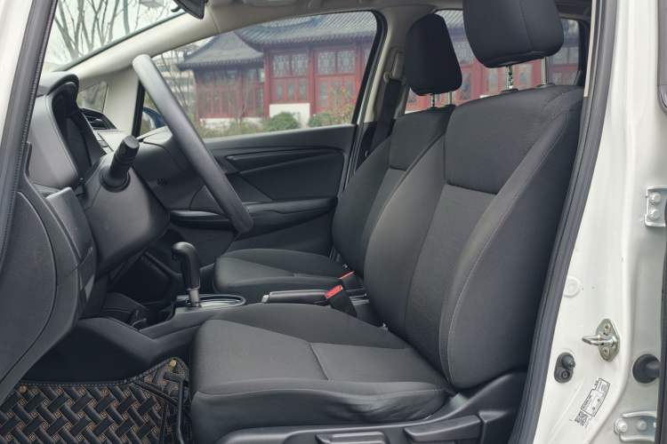 Used Honda Fit 2018 1.5L CVT Comfort Sunroof Version Interior 2