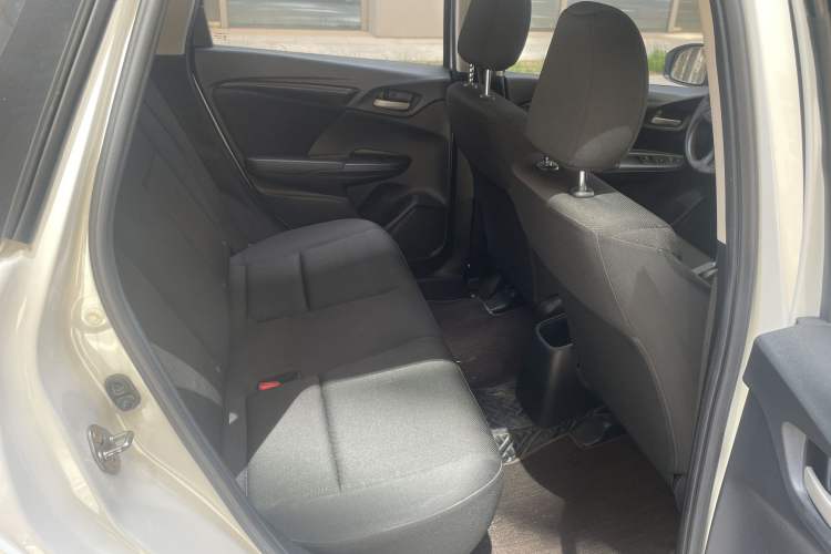 Used Honda Fit 2018 1.5L CVT Comfort Sunroof Version Interior 3
