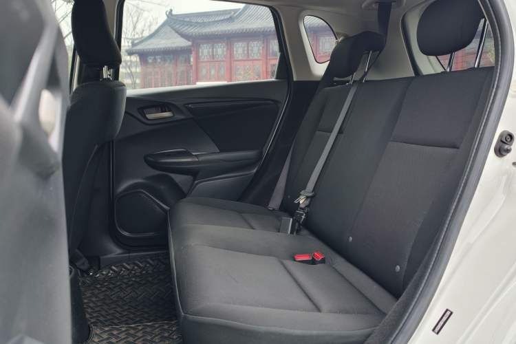 Used Honda Fit 2018 1.5L CVT Comfort Sunroof Version Interior 3