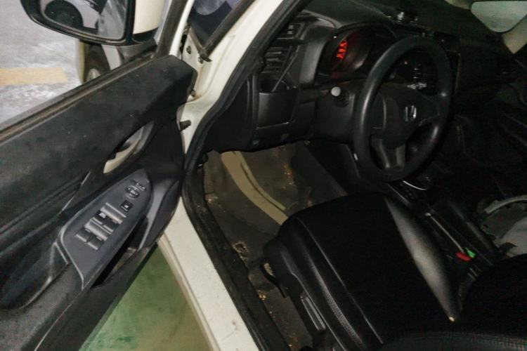 Used Honda Fit 2018 1.5L CVT Comfort Version Interior 3