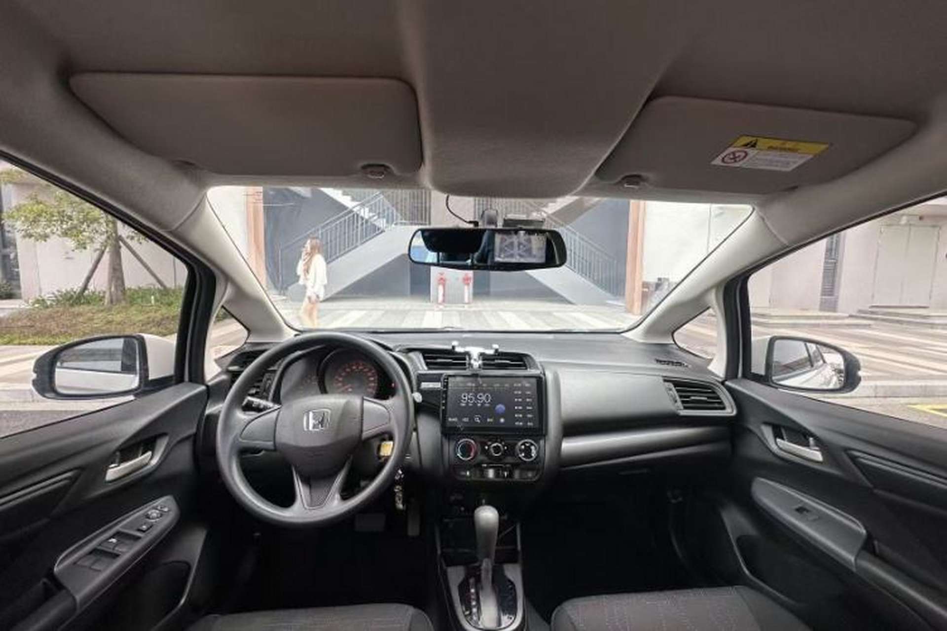 Used Honda Fit 2018 1.5L CVT Comfort Version Interior 4
