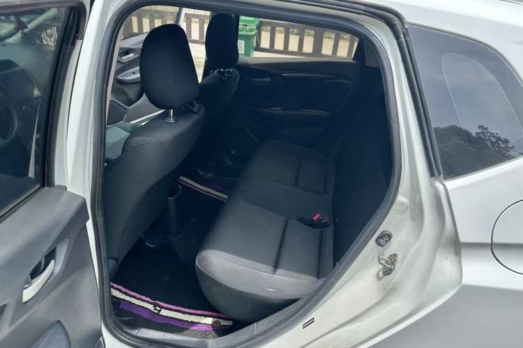 Used Honda Fit 2018 1.5L CVT Comfort Version Interior 4