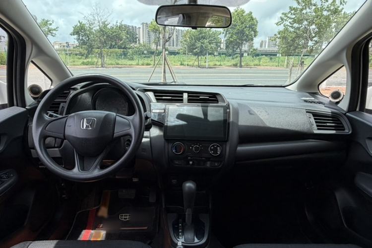 Used Honda Fit 2018 1.5L CVT Comfort Version Interior 5