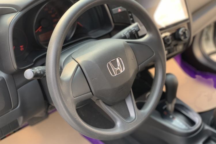 Used Honda Fit 2018 1.5L CVT Comfort Version Interior 6