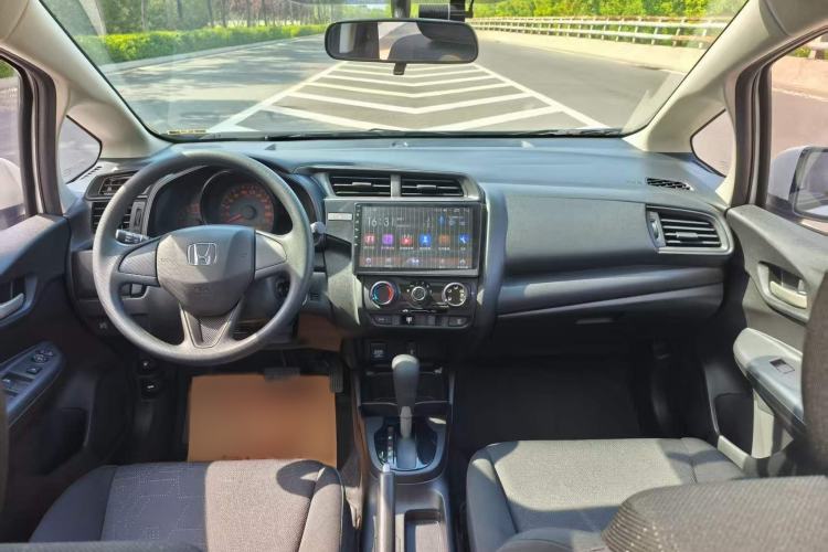 Used Honda Fit 2018 1.5L CVT Comfort Sunroof Version Interior 6