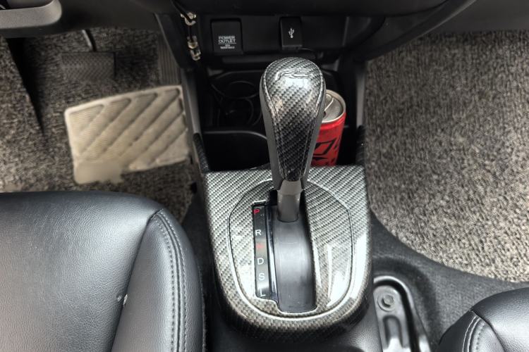 Used Honda Fit 2018 1.5L CVT Comfort Version Interior 6