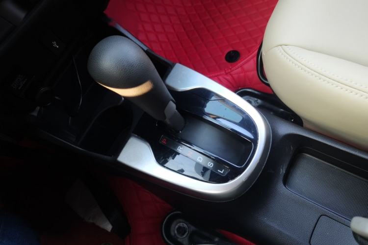 Used Honda Fit 2018 1.5L CVT Trendy Sports Edition Interior 7
