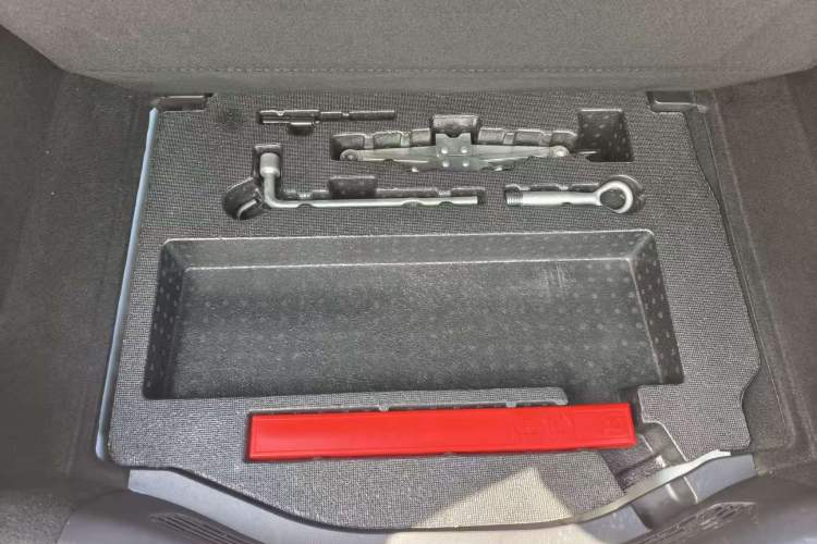 Used Honda Fit 2018 1.5L CVT Comfort Sunroof Version Interior 9