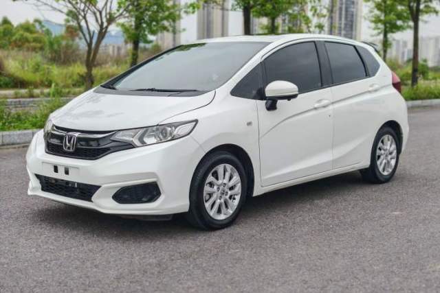 Used Honda Fit 2018 1.5L CVT Comfort Sunroof Version
