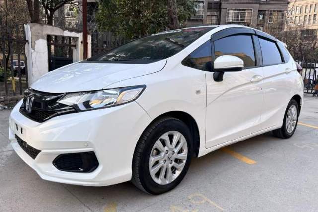 Used Honda Fit 2018 1.5L CVT Comfort Sunroof Version