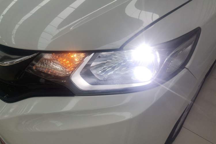 Used Honda Fit 2018 1.5L CVT Comfort Sunroof Version Left Front Headlight