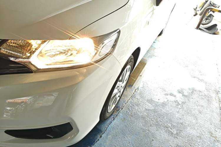 Used Honda Fit 2018 1.5L CVT Comfort Sunroof Version Left Front Headlight