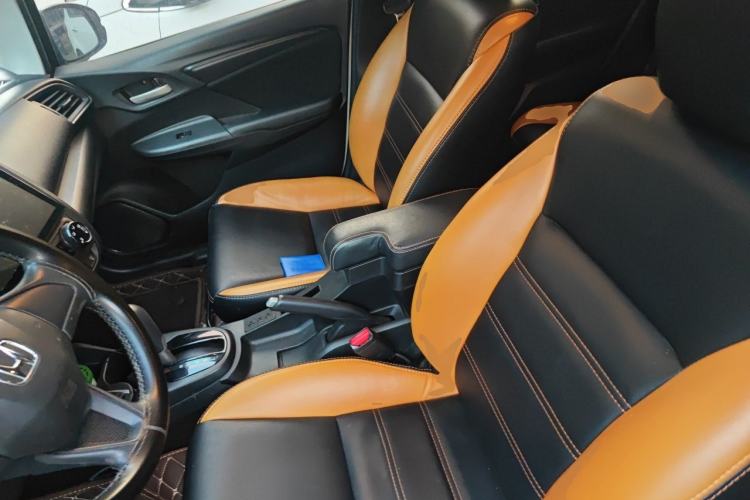 Used Honda Fit 2018 1.5L CVT Comfort Sunroof Version Left Front Seat