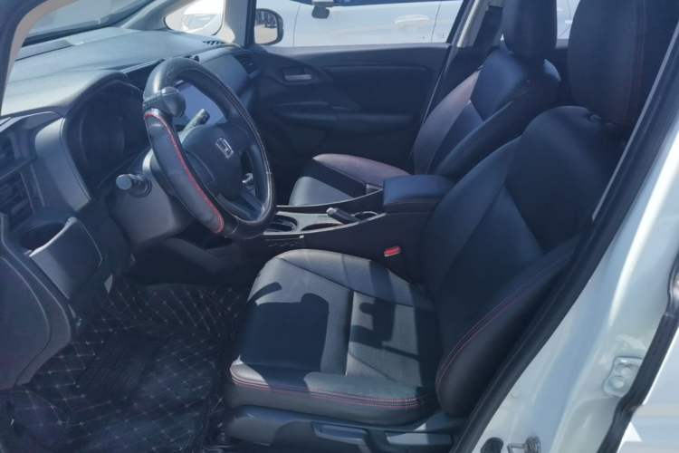 Used Honda Fit 2018 1.5L CVT Comfort Sunroof Version Left Front Seat