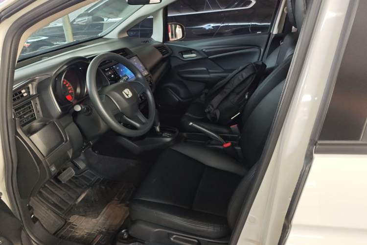 Used Honda Fit 2018 1.5L CVT Comfort Sunroof Version Left Front Seat
