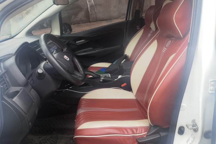 Used Honda Fit 2018 1.5L CVT Comfort Version Left Front Seat