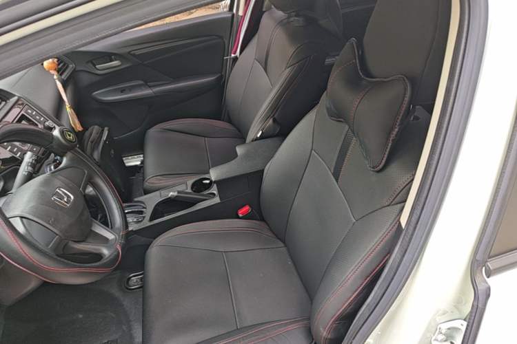 Used Honda Fit 2018 1.5L CVT Comfort Version Left Front Seat