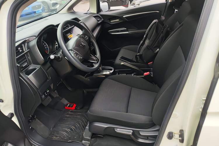 Used Honda Fit 2018 1.5L CVT Comfort Sunroof Version Left Front Seat