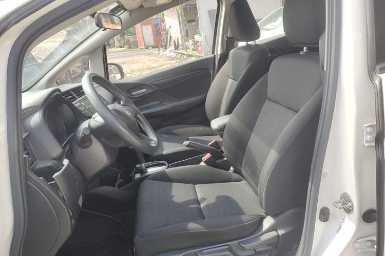 Used Honda Fit 2018 1.5L CVT Comfort Sunroof Version Left Front Seat