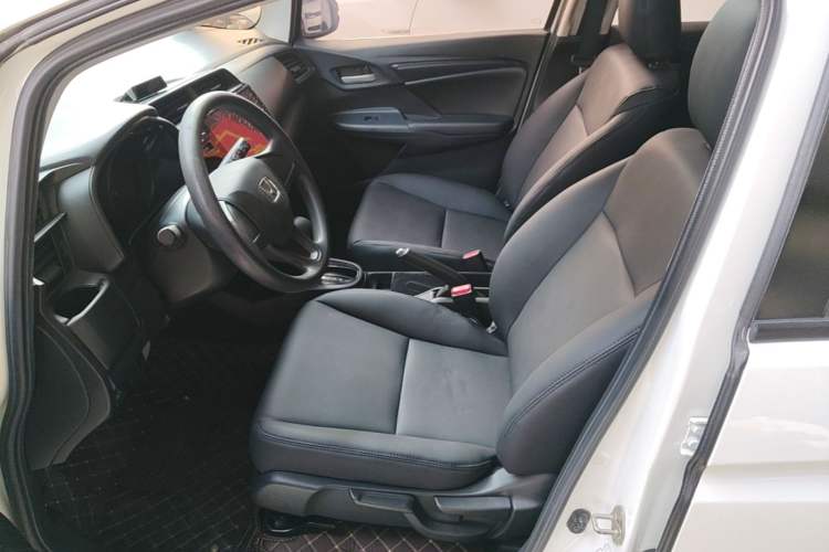 Used Honda Fit 2018 1.5L CVT Comfort Sunroof Version Left Front Seat