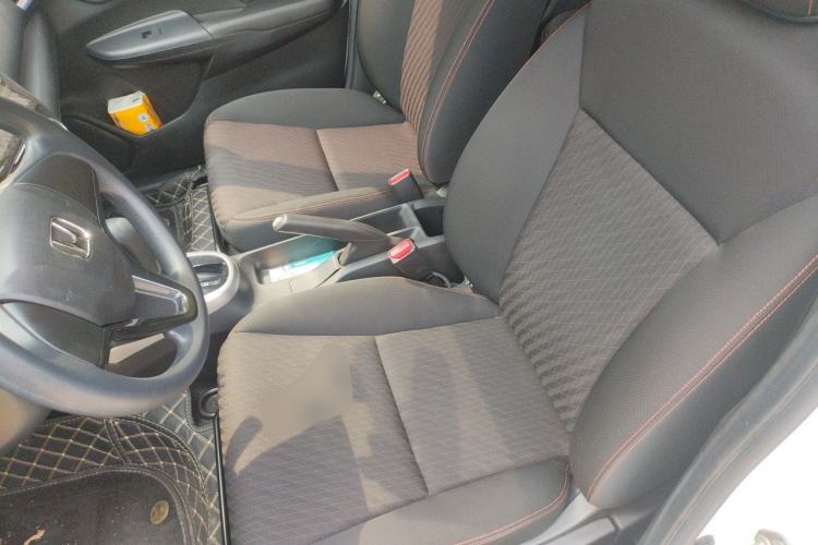 Used Honda Fit 2018 1.5L CVT Trendy Sports Edition Left Front Seat