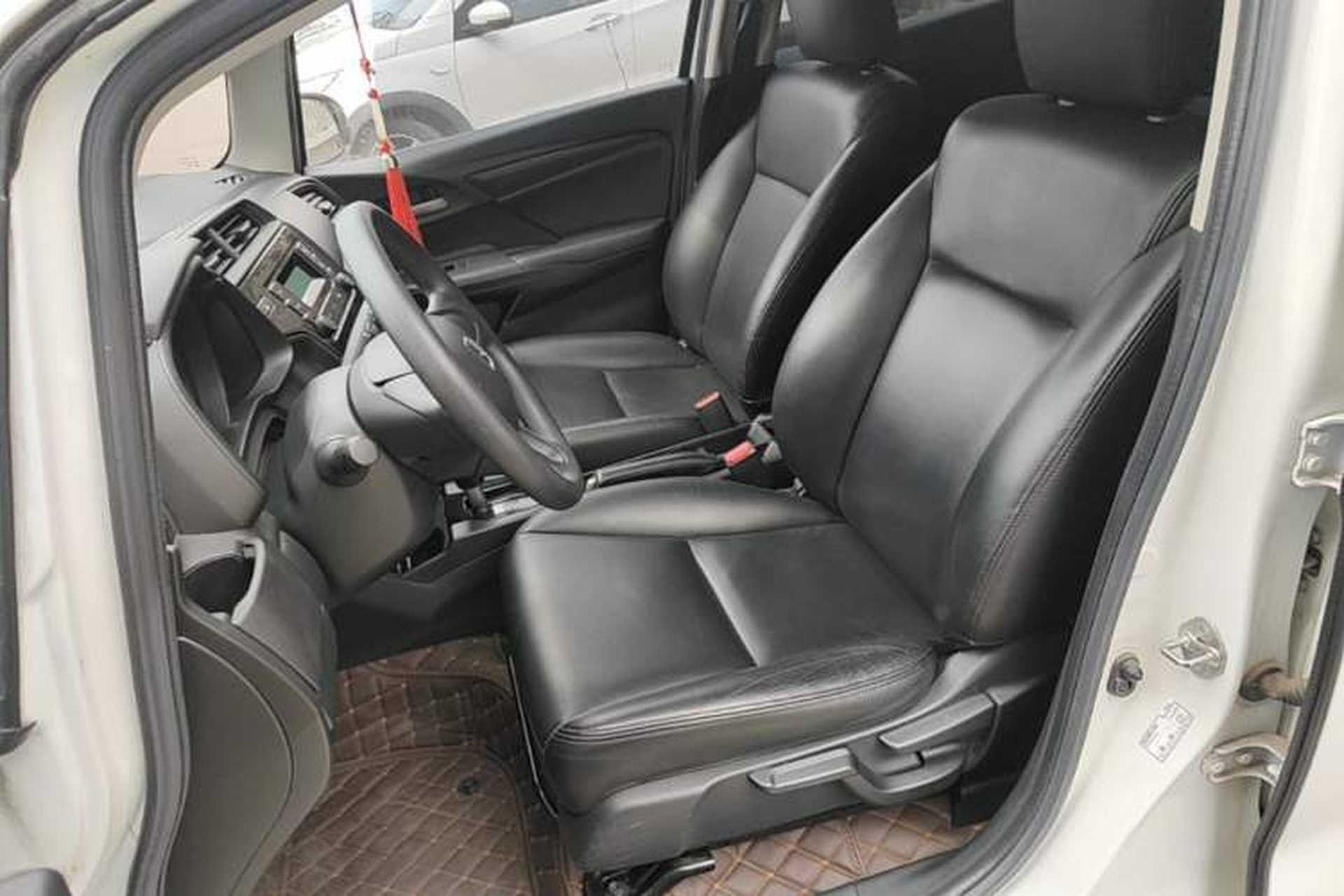 Used Honda Fit 2018 1.5L CVT Comfort Version Left Front Seat