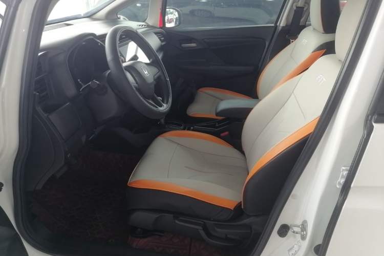 Used Honda Fit 2018 1.5L CVT Comfort Sunroof Version Left Front Seat