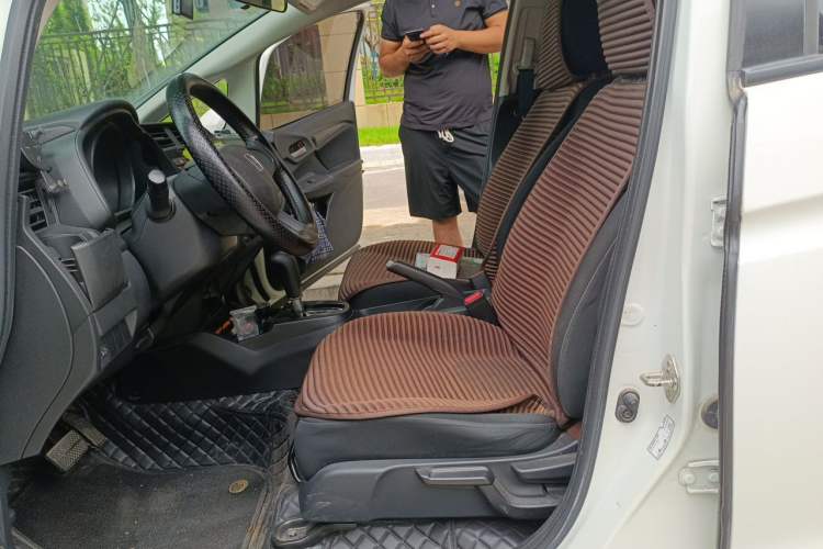 Used Honda Fit 2018 1.5L CVT Comfort Sunroof Version Left Front Seat