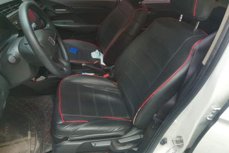 Used Honda Fit 2018 1.5L CVT Comfort Sunroof Version Left Front Seat