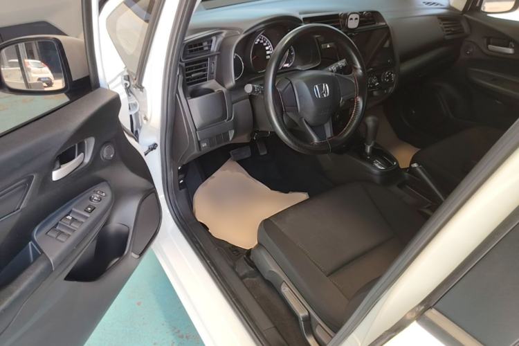 Used Honda Fit 2018 1.5L CVT Comfort Sunroof Version Left Front Seat