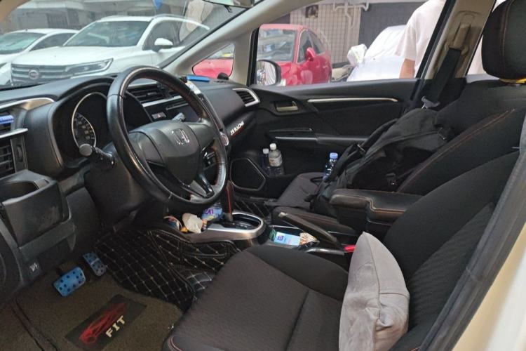 Used Honda Fit 2018 1.5L CVT Trendy Run+ Edition Left Front Seat