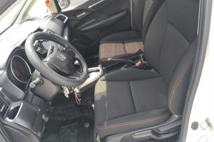 Used Honda Fit 2018 1.5L CVT Trendy Sports Edition Left Front Seat