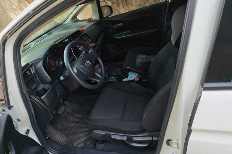 Used Honda Fit 2018 1.5L CVT Comfort Sunroof Version Left Front Seat