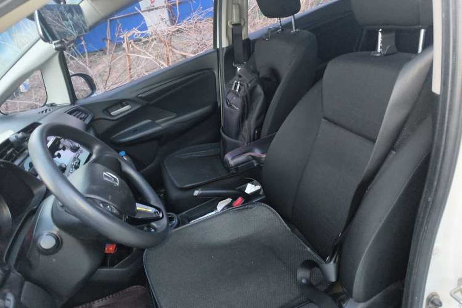 Used Honda Fit 2018 1.5L CVT Comfort Sunroof Version Left Front Seat