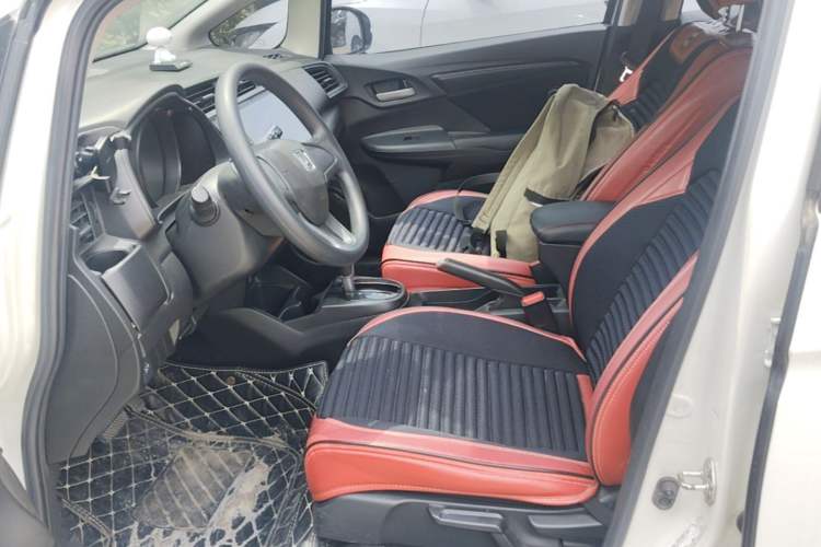 Used Honda Fit 2018 1.5L CVT Comfort Sunroof Version Left Front Seat