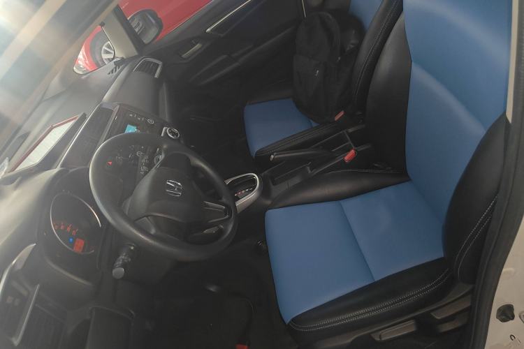 Used Honda Fit 2018 1.5L CVT Trendy Sports Edition Left Front Seat