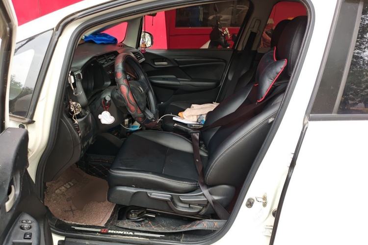 Used Honda Fit 2018 1.5L CVT Comfort Sunroof Version Left Front Seat