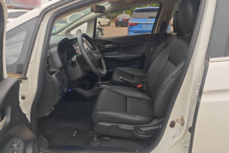 Used Honda Fit 2018 1.5L CVT Comfort Sunroof Version Left Front Seat
