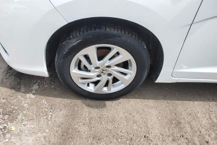 Used Honda Fit 2018 1.5L CVT Comfort Version Left Front Wheel Hub