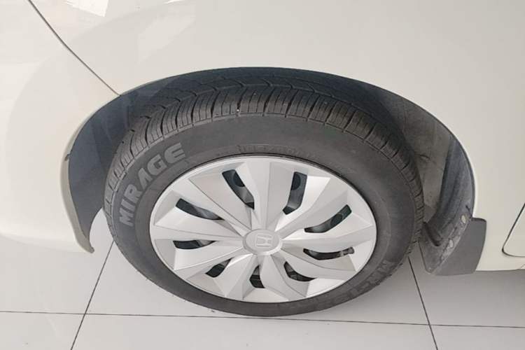 Used Honda Fit 2018 1.5L CVT Comfort Version Left Front Wheel Hub