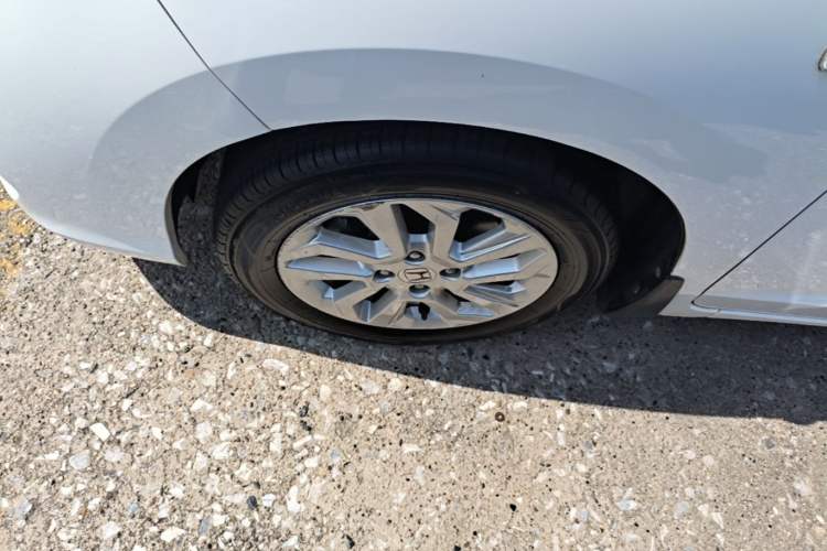 Used Honda Fit 2018 1.5L CVT Comfort Sunroof Version Left Front Wheel Hub