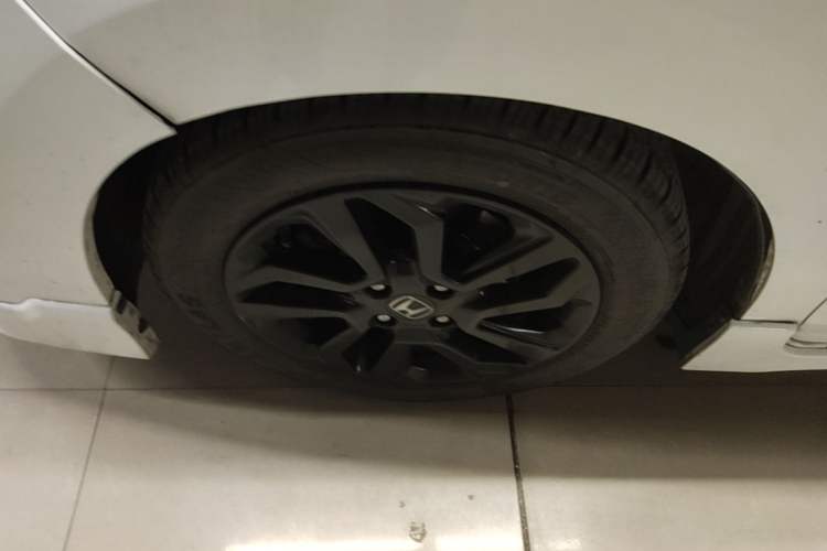 Used Honda Fit 2018 1.5L CVT Trendy Run+ Edition Left Front Wheel Hub