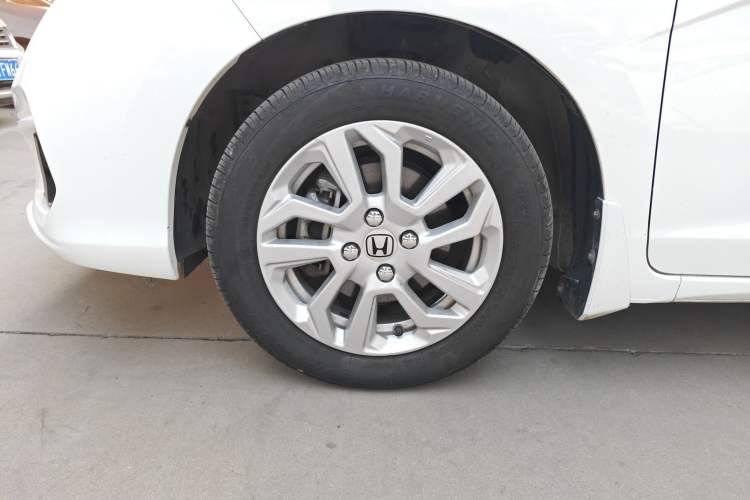 Used Honda Fit 2018 1.5L CVT Comfort Sunroof Version Left Front Wheel Hub