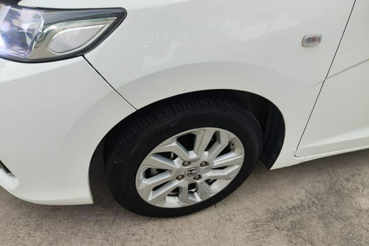 Used Honda Fit 2018 1.5L CVT Comfort Sunroof Version Exterior 4